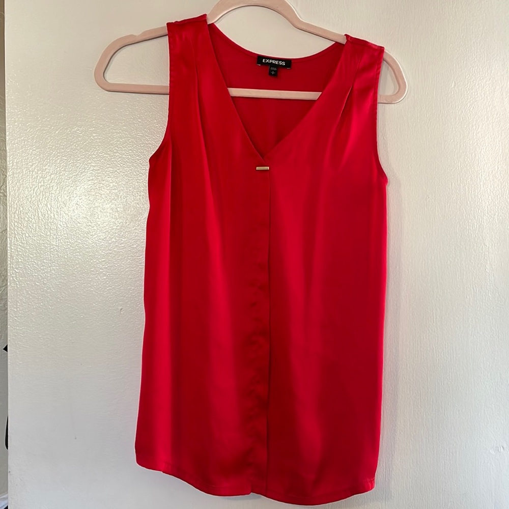 Express red tank